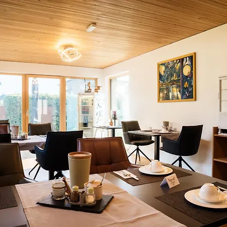 Bed & Breakfast Gaestehaus Gritsch 3*