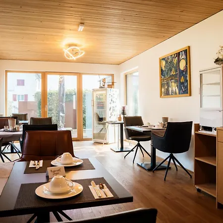 Bed & Breakfast Gaestehaus Gritsch Hard