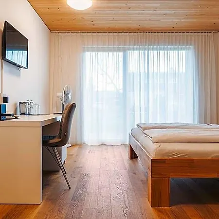 Couette-café Gaestehaus Gritsch 3*